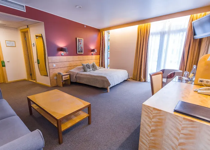 Otel Royal Square Htl