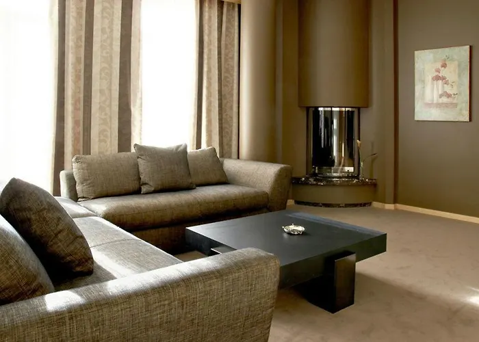 Royal Square Htl Otel Riga