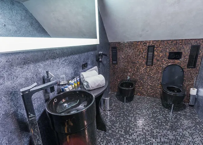 Otel Royal Square Htl