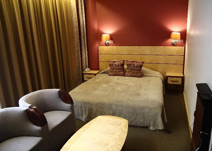 Royal Square Htl Otel