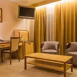 Royal Square Htl