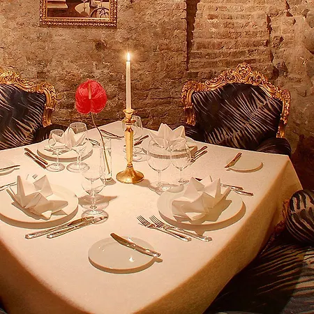 Hotel Royal Square Htl