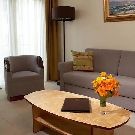 Royal Square Htl 5*