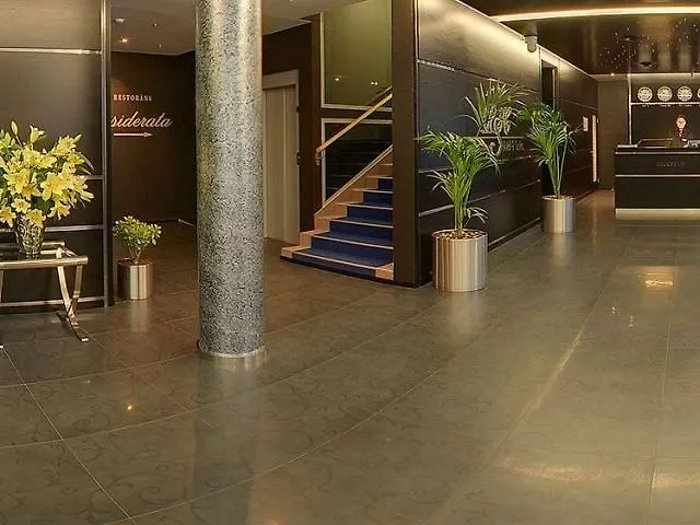 Royal Square Htl 리가