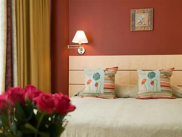 Royal Square Htl 호텔 5*